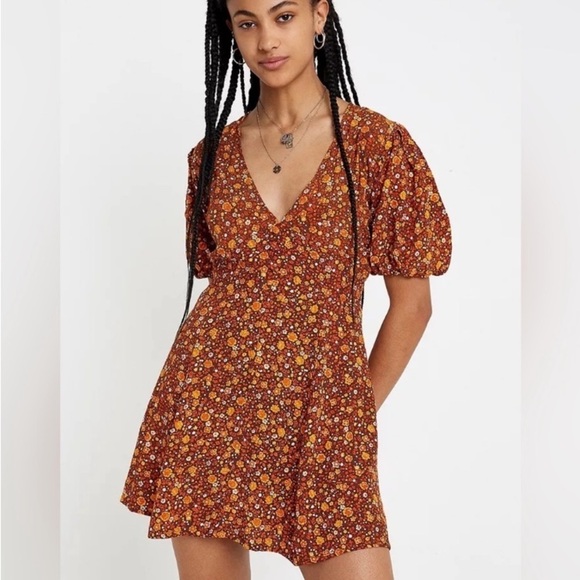 FAITHFULL THE BRAND Ilia Dark Floral Puff Sleeves Mini Dress - Picture 1 of 14